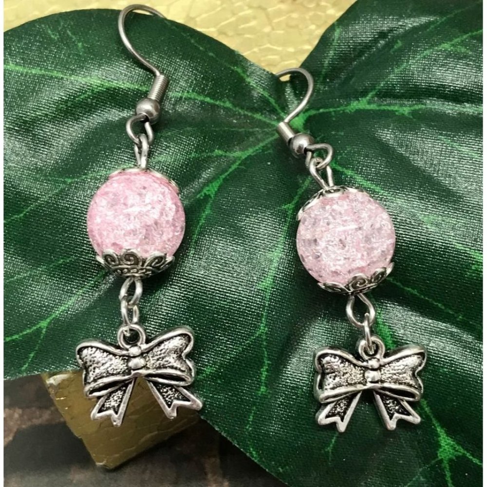 Silver Tone Dangle Bow tie Pink Crackle Bead Stain